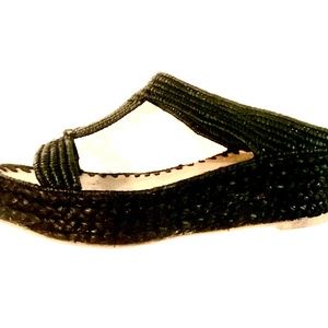 CARRIE FORBES SANDALS  BLACK RAFFIA T STRAP PLATFORM SLIP ON  39 9 8.5 BOUCHRA